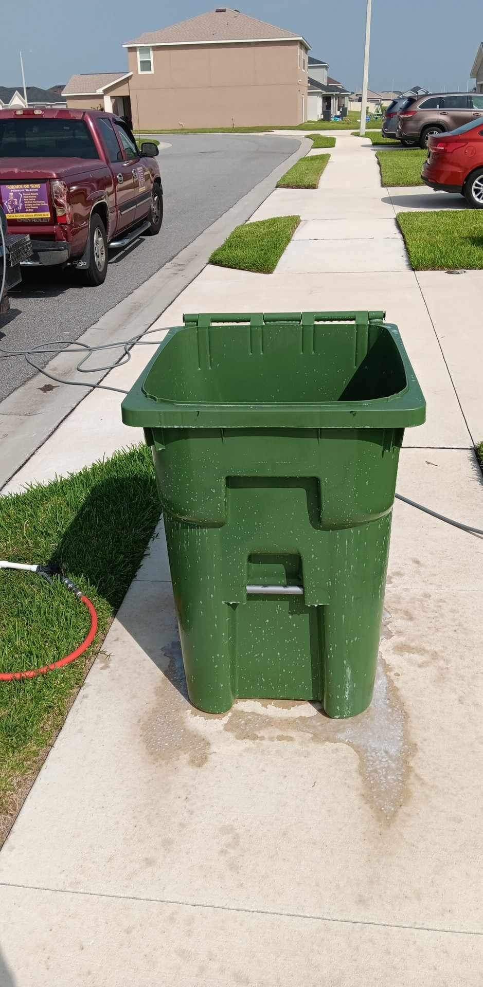GARBAGE BIN CLEANING IN WINTER HAVEN