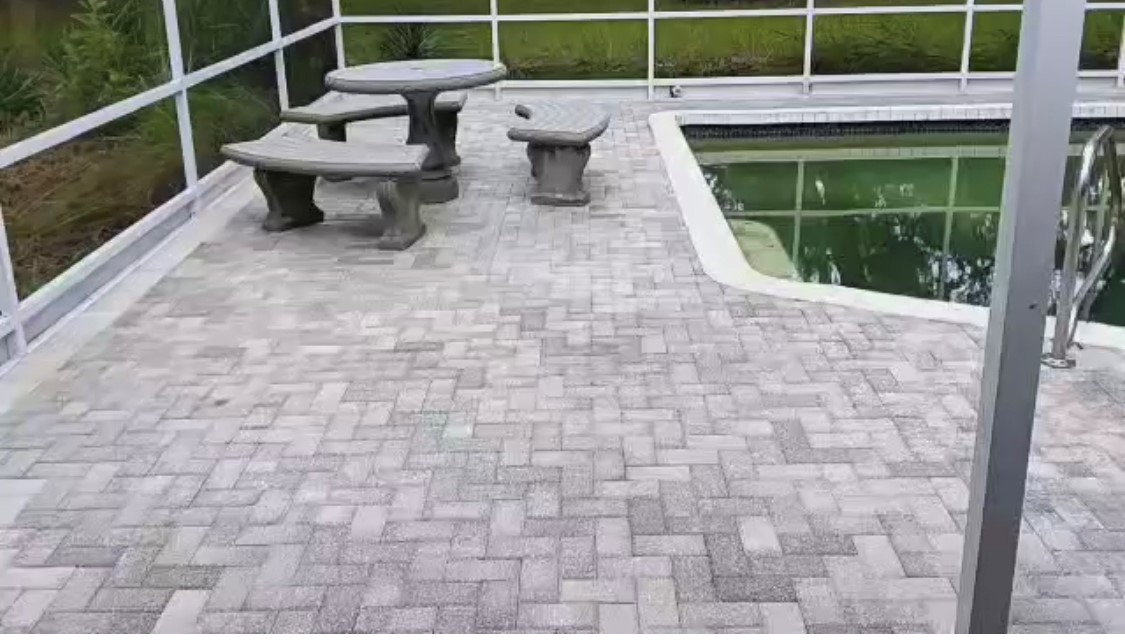 Pool Deck Cleaning in Sebring